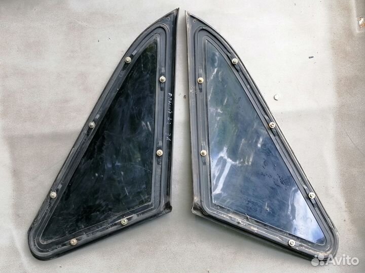 Стекло кузовное глухое заднее VW Passat B3