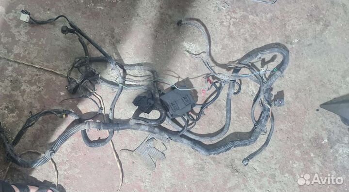 Электропроводка моторного отсека Лада Приора