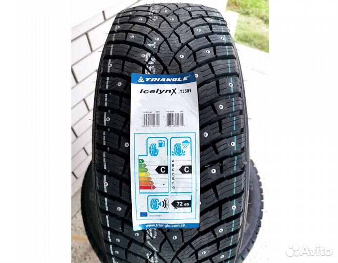 Triangle IcelynX TI501 235/35 R19 91T