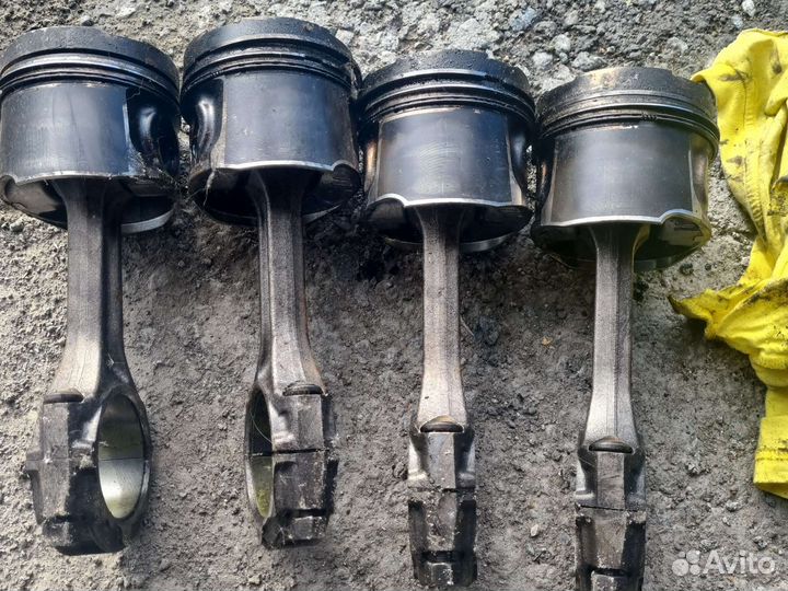 Поршневая группа л200,спорт2.4D56 2014 год