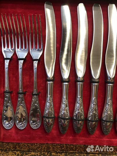 Набор столовых приборов мельхиор