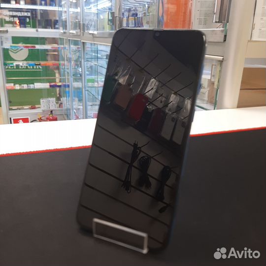 Samsung Galaxy A50, 4/64 ГБ
