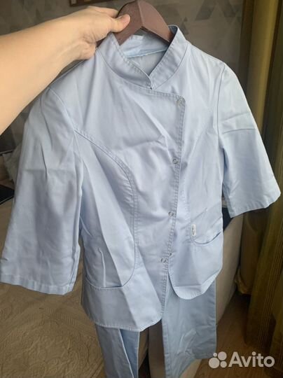 Медицинский костюм. 44