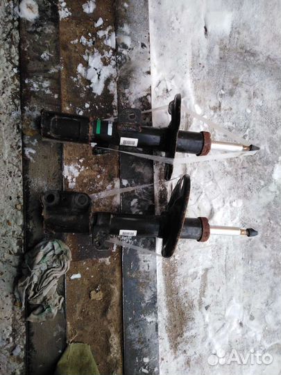 Стойки Toyota Noah. А0343-14226