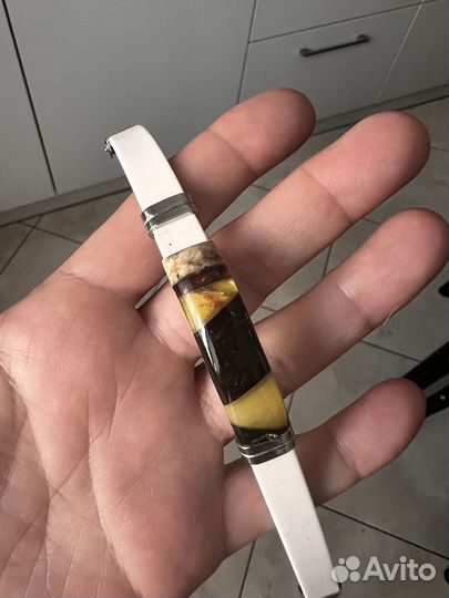 Браслет с янтарем