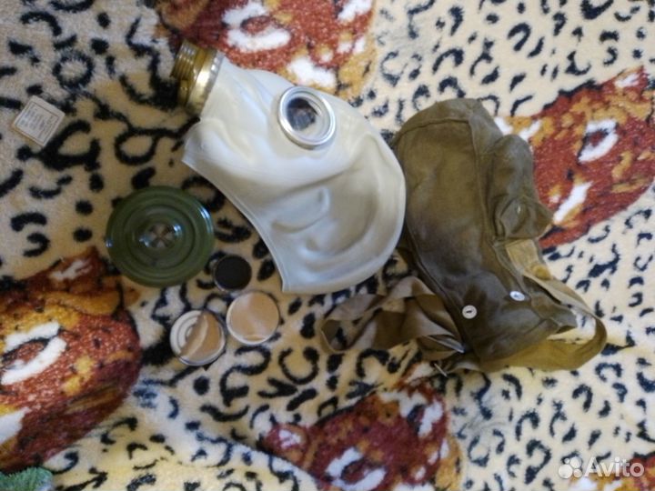 Противогаз