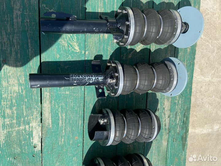 Пневмостойка renault