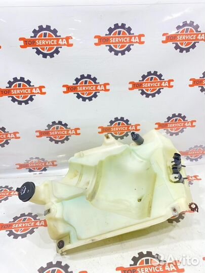 Бачок омывателя Chevrolet Trailblazer GMT360 LL8