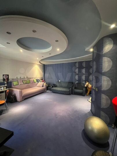 5-к. квартира, 240 м², 5/15 эт.