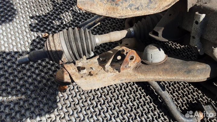 Мост передний Mitsubishi Montero/Pajero