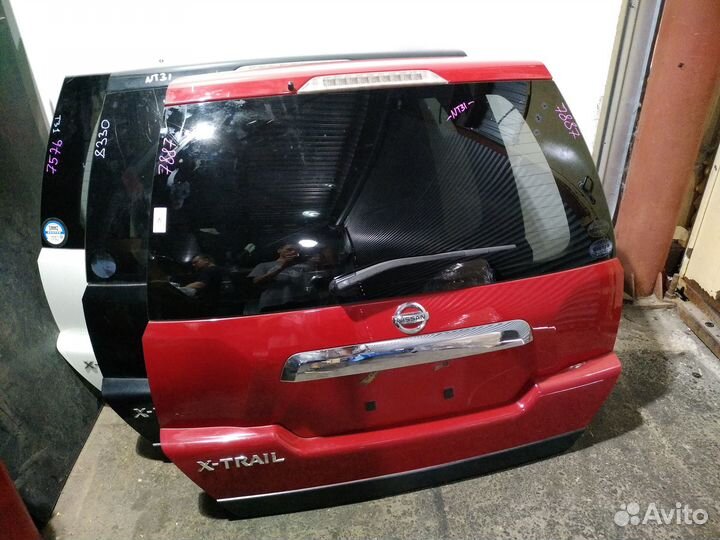 Крышка багажника Nisan X-trail T31