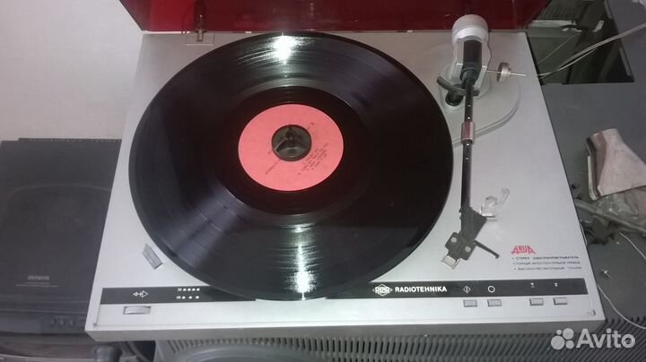 Проигрыватель винила