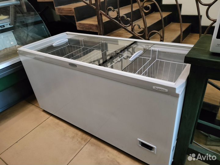 Холодильная витрина бу