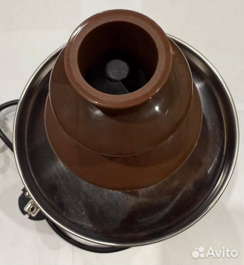 Шоколадный фонтан фондюшница электрическая
