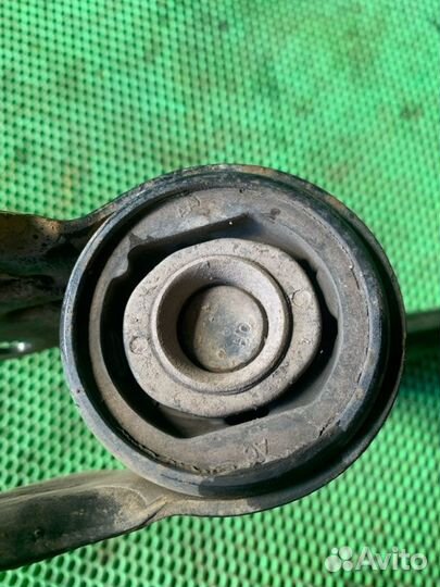 Рычаг подвески нижний передний левый Ford Focus 3