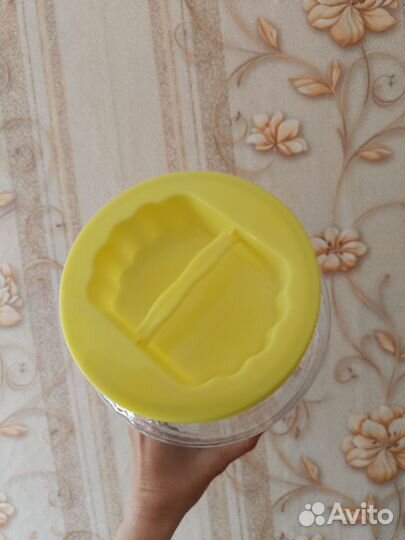 Банка пластиковая для сыпучих 3 литра