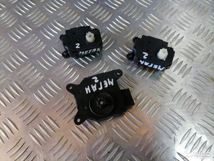 Моторчики приводов заслонок печки Renault Megane 2