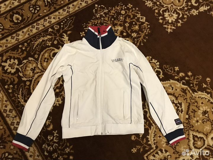 Спортивный костюм