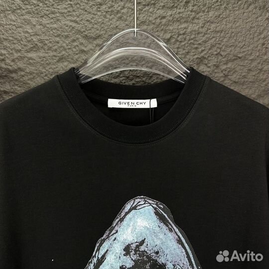 Футболка Givenchy Shark