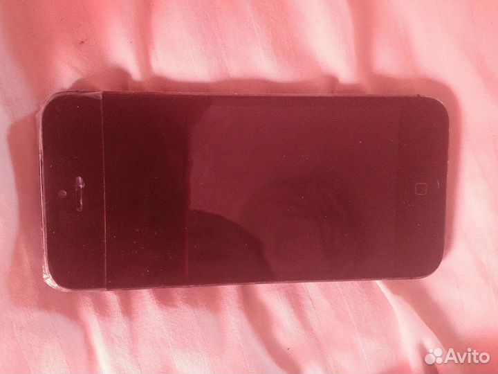 Телефон iPhone 5