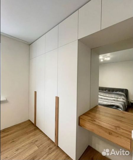 Шкаф стена Встроенный шкаф в кабинет