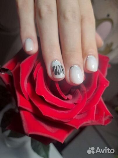 Маникюр педикюр