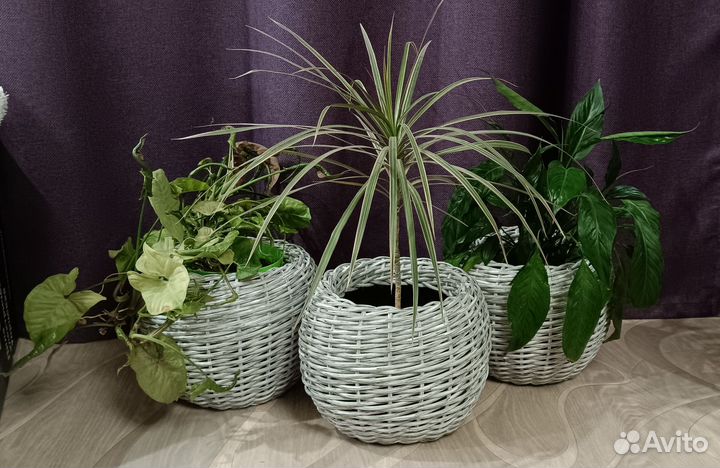 Кашпо из искусственного ротанга