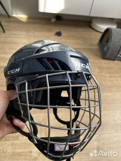 Хоккейный шлем CCM50