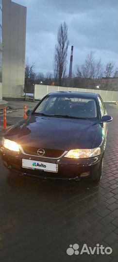 Opel Vectra 2.0 МТ, 1999, 266 300 км