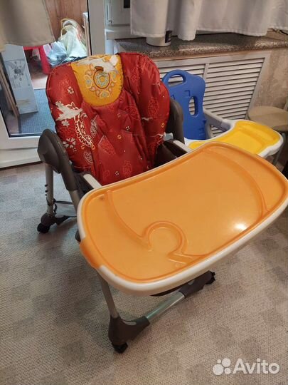 Детский стульчик для кормления