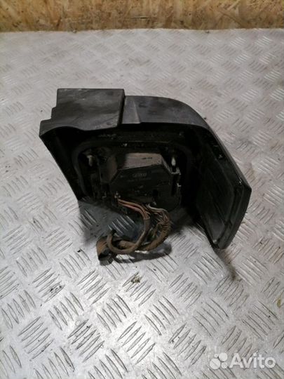 Фонарь задний левый Volkswagen Passat b3 b3