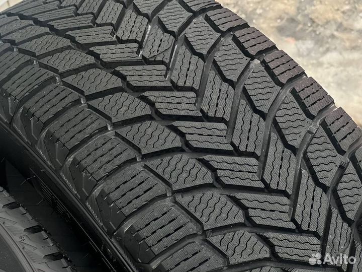 Michelin X-Ice Snow SUV 285/45 R22 114T