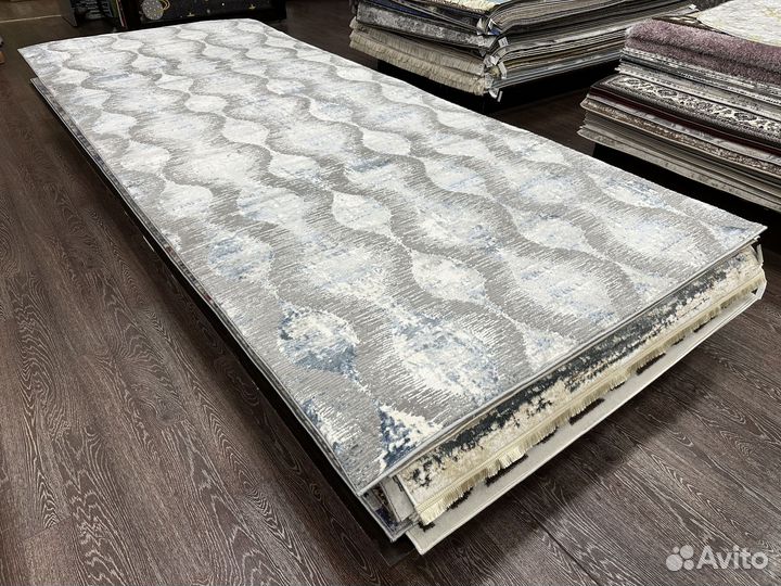 Ковер 1.6х4.0м новый