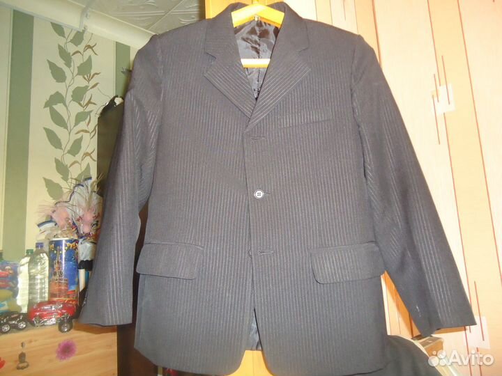 Костюм тройка