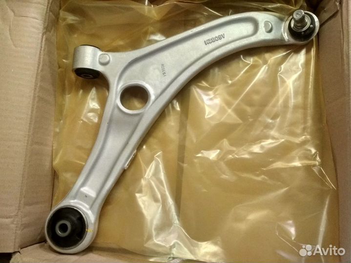 Рычаг правый передний hyundai I40 545013Z700