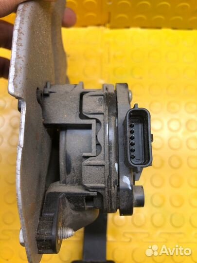 Педаль акселератора Renault Duster HSM H4MD430