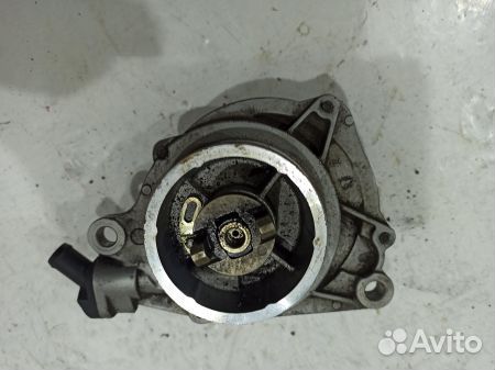 Вакуумный насос двигателя