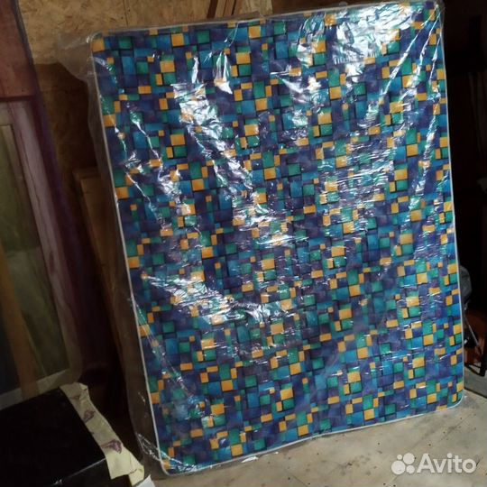 Матрас 160х200 пружинный бу
