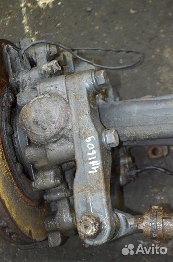 Поворотный кулак переднего моста, правый volvo FM