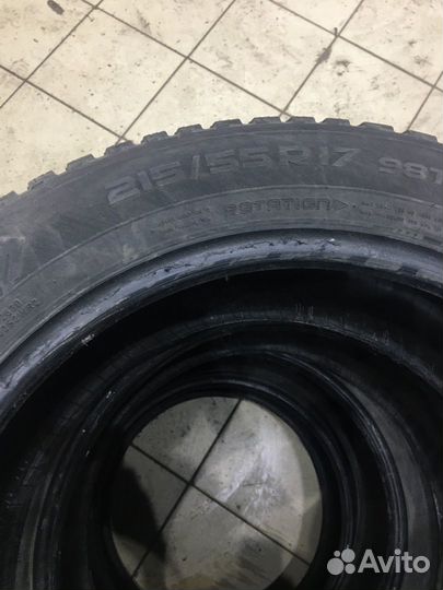 Nokian Tyres Hakkapeliitta 8 215/55 R17