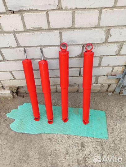 Амортизаторы Шток авто Trofi Lift +30