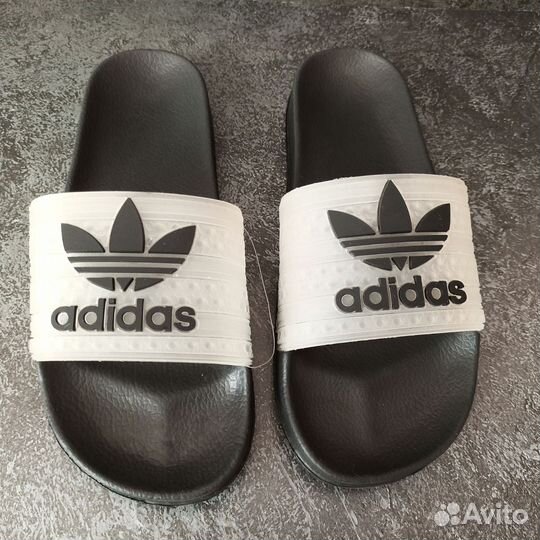 Сланцы adidas чёрные