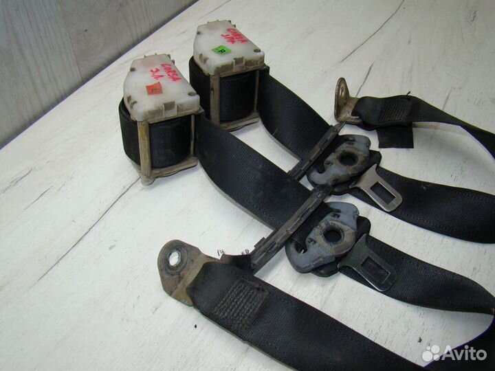 Ремень безопасности задний Opel Corsa B Опель