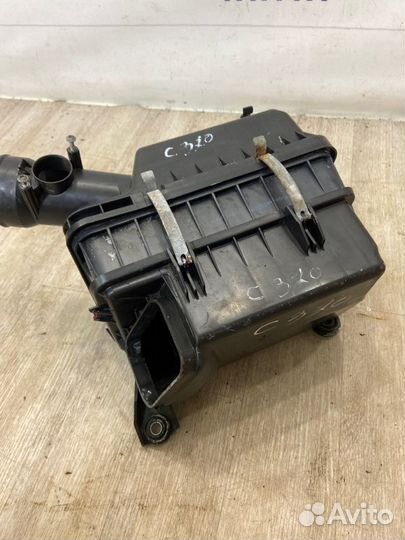 Корпус воздушного фильтра Mitsubishi Lancer 10