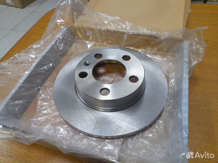 Audi/VW/Skoda Диск Тормозной задний Новый