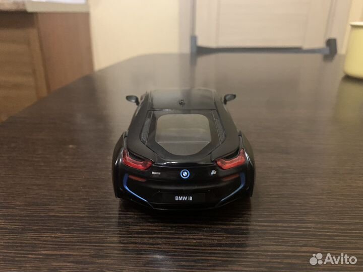 Машинка игрушка металлическая BMW i8