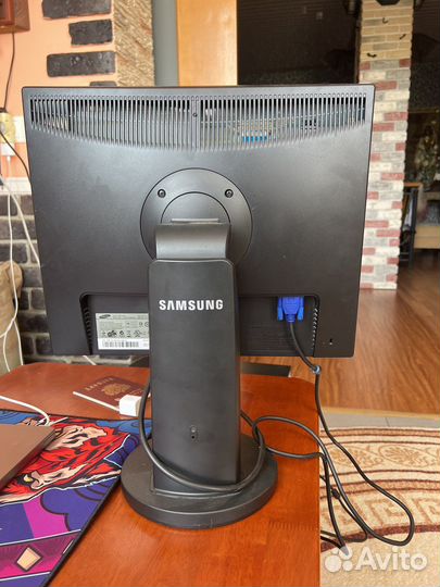 Монитор Samsung 19 дюймов