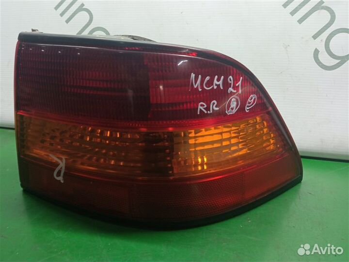 Стоп-сигнал задний правый Toyota Windom MCV21