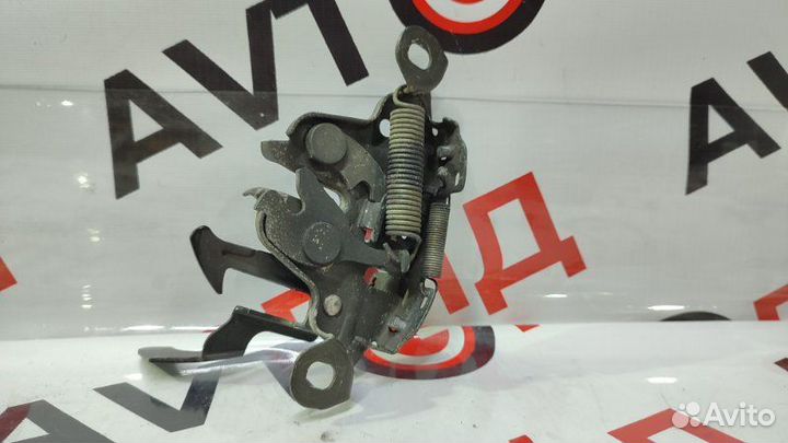 Замок капота Nissan Bluebird Sylphy QG10 QG18DE