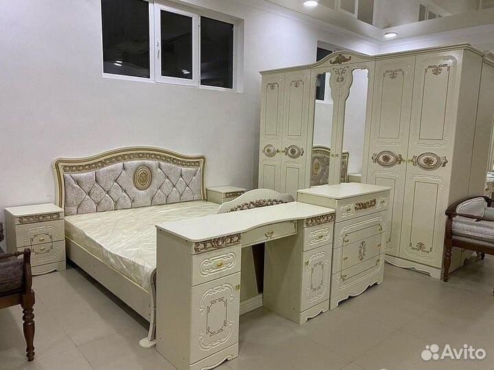 Спальня Азалия Люкс